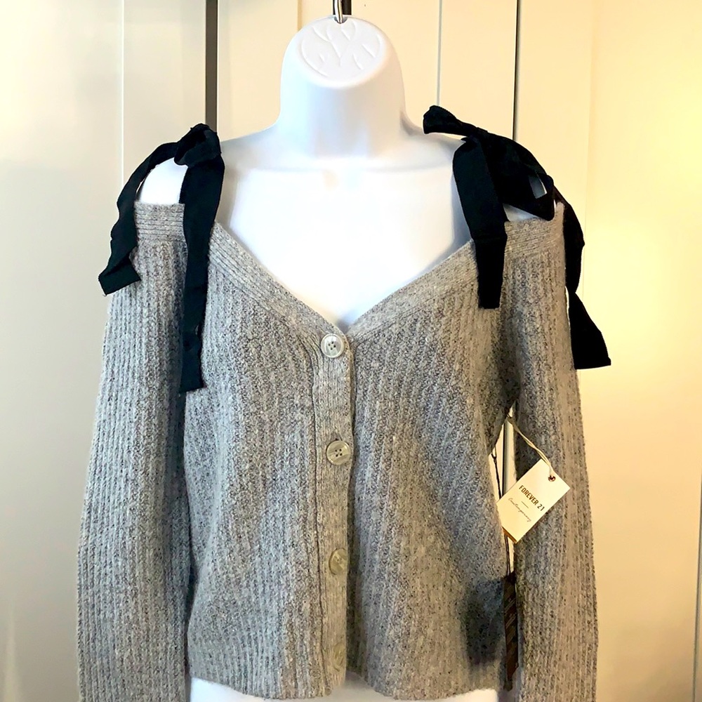 Forever 21 gray sweater